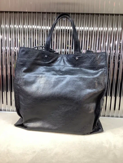 Valentino Garavani Logo Handbag In Black