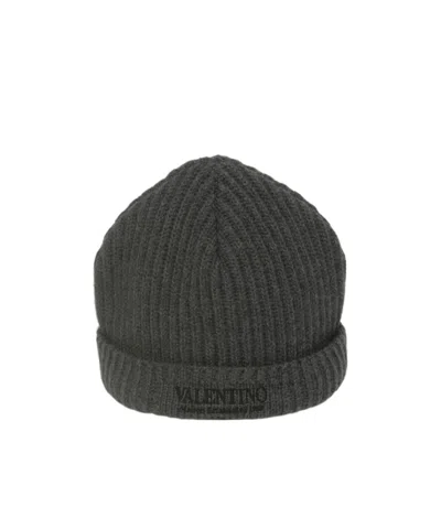 Valentino Garavani Logo Hat In Black