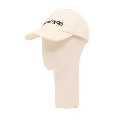 Valentino Garavani Logo Hat In Nude