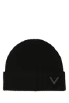 VALENTINO GARAVANI VALENTINO LOGO PLAQUE BEANIE