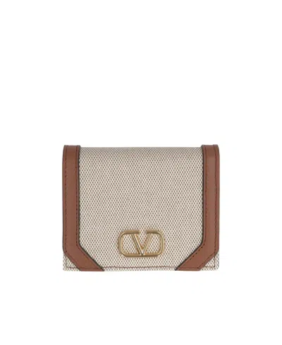 Valentino Garavani Logo-plaque Wallet In Nude
