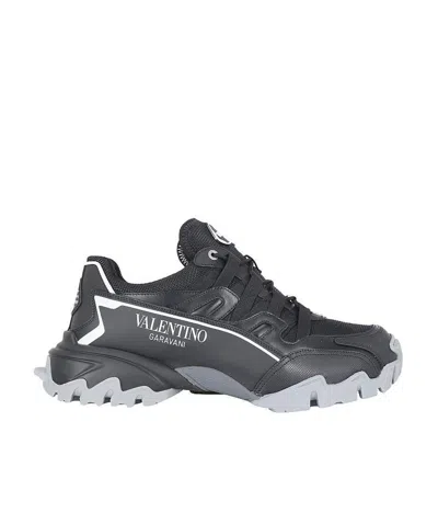 Valentino Garavani Logo-print Lace-up Sneakers In Black