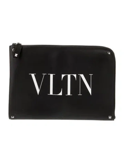 Pre-owned Valentino Garavani Logo Printed Leather Clutch In Black