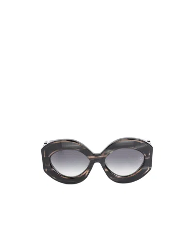 Valentino Logo Sunglasses In Black