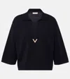 Valentino Wool Solid Sweater In Blau