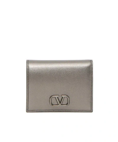 Valentino Garavani Logo Wallet In Gray