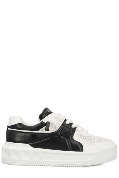 Valentino Garavani Low-top Lace-up Trainers In White Black