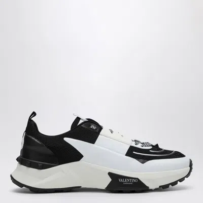 VALENTINO GARAVANI VALENTINO GARAVANI LOW-TOPTRUE ACT BLACK AND WHITE SNEAKERS