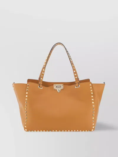 Valentino Garavani Medium Rockstud Leather Shoulder Bag In Neutral