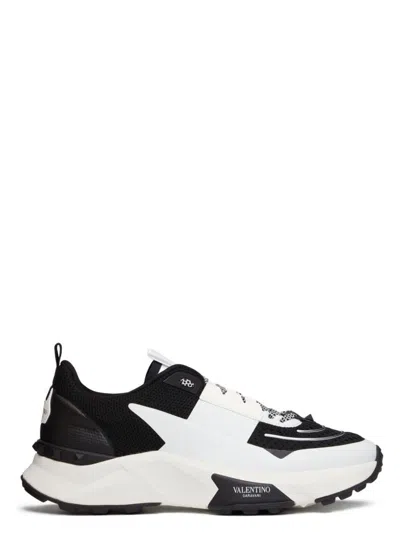 VALENTINO GARAVANI MEN'S LOW-TOPTRUE ACT AND WHITE SNEAKERS