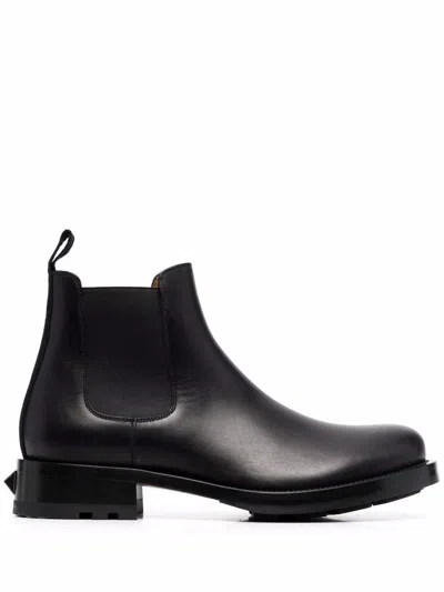 Valentino Garavani Men's Nero/nero Leather Beatle Boots For 2024 In Black