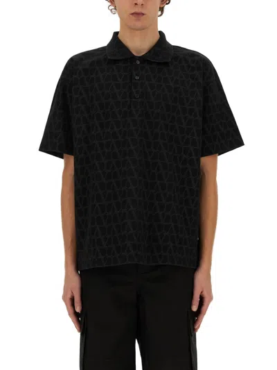 Valentino Men Polo Shirt With Iconographe Toile Print In Black