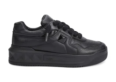 Pre-owned Valentino Garavani Men's Valentino One Stud Xl Sneakers In Black