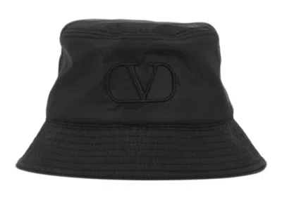 Pre-owned Valentino Garavani Men's Valentino V Logo Bucket Hat In Black
