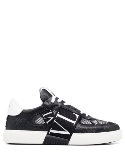 Valentino Garavani Vl7n Panelled Sneakers In Black