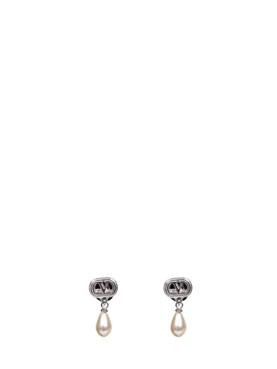 Valentino Garavani Metal And Pearls And Crystals Ovalette Earrings In Neutral