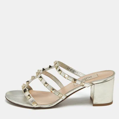 Pre-owned Valentino Garavani Metallic Silver Leather Rockstud Caged Slide Sandals Size 36