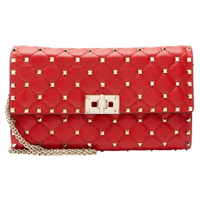 Pre-owned Valentino Garavani Valentino Nappa Leather Rockstud Spike Wallet On Chain In Red