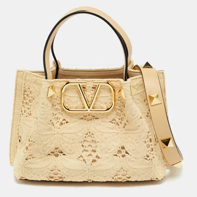 Pre-owned Valentino Garavani Natural Butterfly Effect Raffia Small Vlogo Tote In Sand