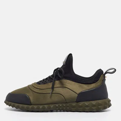 Pre-owned Valentino Garavani Olive Green/black Satin And Rubber Rockstud Low Top Sneakers Size 43