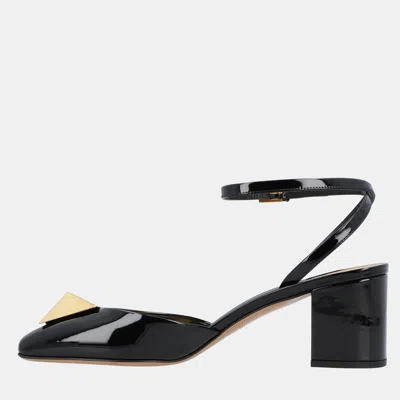 Pre-owned Valentino Garavani One Stud Eu 38 Black Leather Pumps