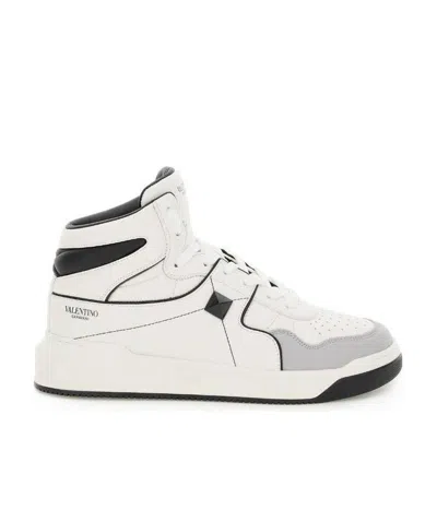 VALENTINO GARAVANI VALENTINO GARAVANI ONE STUD MID-TOP SNEAKERS