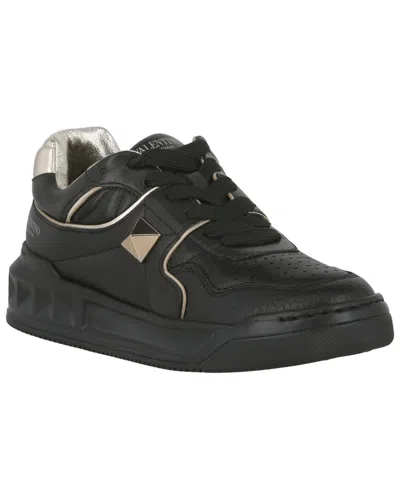 Valentino Garavani Valentino One Stud Leather Sneaker In Black