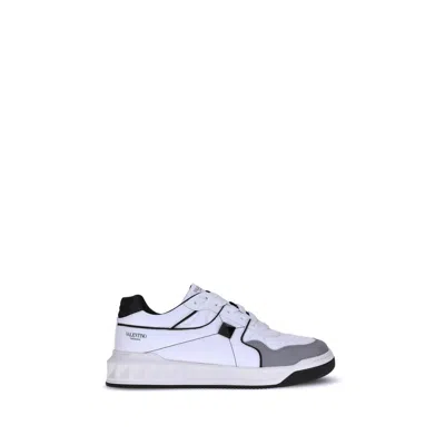 VALENTINO GARAVANI ONE STUD LOW-TOP SNEAKERS