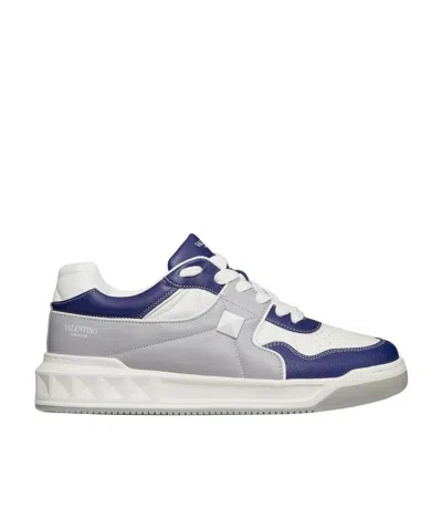 Valentino Garavani One Stud Low-top Sneakers In White