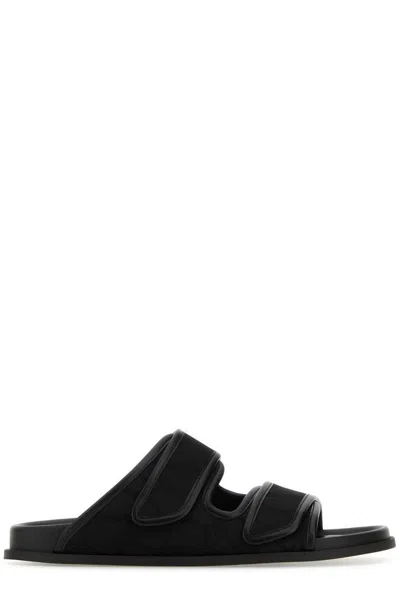 Valentino Garavani Open Toe Slip-on Slippers In Black