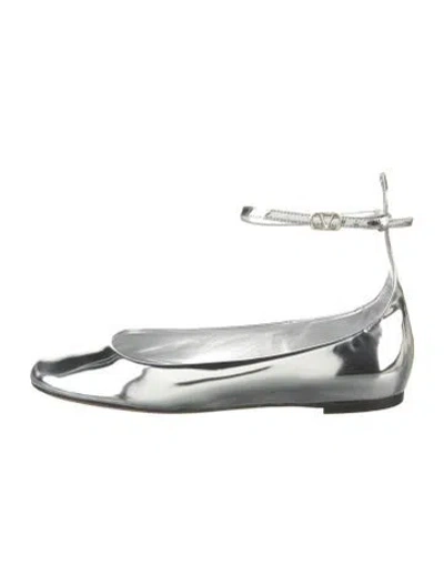 Pre-owned Valentino Garavani Patent Leather Ballet Flats W/ Tags In Metallic/silver