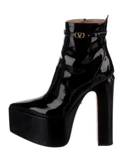 Pre-owned Valentino Garavani Patent Leather Boots In Black
