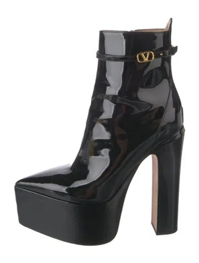 Pre-owned Valentino Garavani Patent Leather Boots In Black
