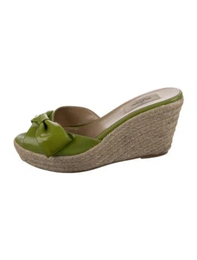 Pre-owned Valentino Garavani Patent Leather Bow Accents Espadrilles In Green
