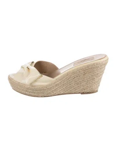 Pre-owned Valentino Garavani Patent Leather Bow Accents Espadrilles In Neutrals