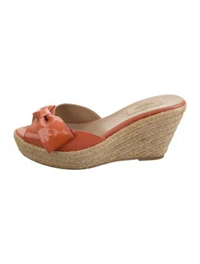 Pre-owned Valentino Garavani Patent Leather Bow Accents Espadrilles In Pink