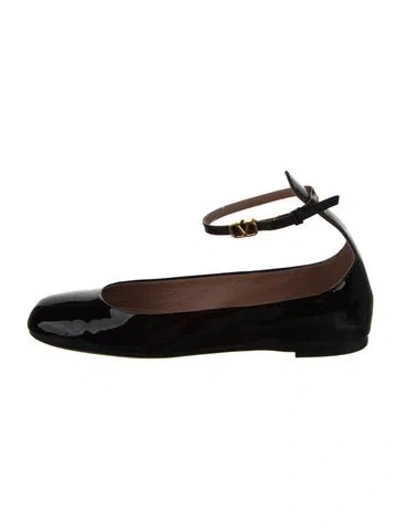 Pre-owned Valentino Garavani Patent Leather Flats In Black