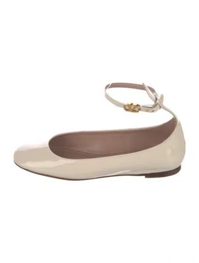 Pre-owned Valentino Garavani Patent Leather Flats In Neutral