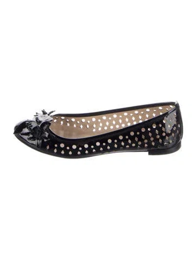 Pre-owned Valentino Garavani Patent Leather Lasercut Accents Flats In Black