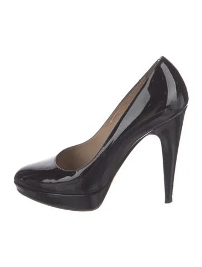 Pre-owned Valentino Garavani Patent Leather Pumps In Black