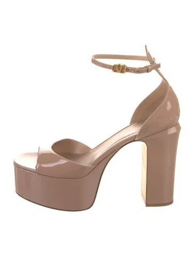 Pre-owned Valentino Garavani Patent Leather Sandals In Neutral