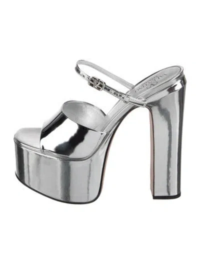 Pre-owned Valentino Garavani Patent Leather Slides