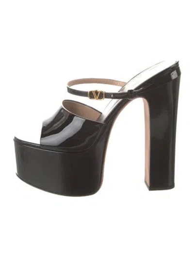 Pre-owned Valentino Garavani Patent Leather Slides In Black