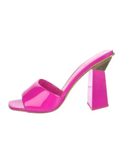 Pre-owned Valentino Garavani Patent Leather Studded Accents Slides In Pink