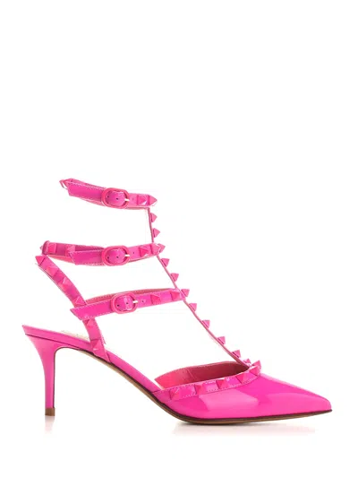 Valentino Garavani Patent Rockstud Pumps In Pink
