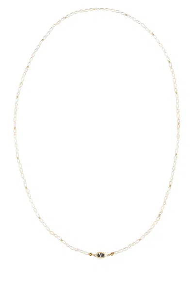 【関税&送料込】Valentino Garavani Pearls Ovalette Necklace Valentino Garavani: White Ovalette Pearl Necklace | SSENSE