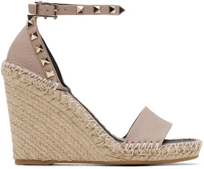 Valentino Garavani Pink Double Rockstud Grainy Calfskin Wedge Sandals In Brown