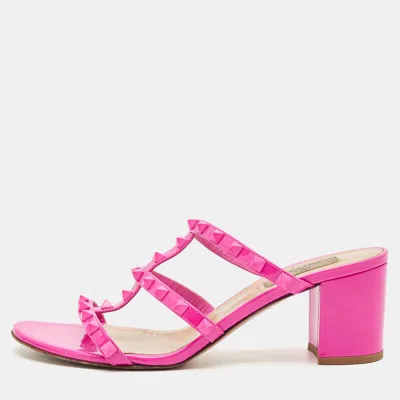 Pre-owned Valentino Garavani Pink Patent Leather Rockstud Slide Sandals Size 40