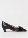 Valentino Bowow 45 Laminated Leather Pumps In Schwarz