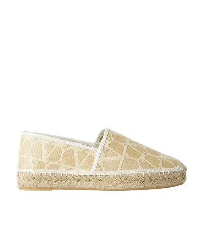 Valentino Garavani Push On Loafers In Neutral